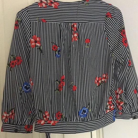 Floral striped cropped blouse - Picture 5 of 5